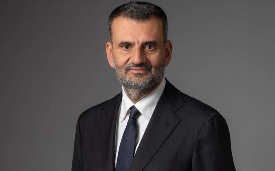 L’ex sindaco di Bari ed europarlamentare Antonio Decaro presenta Vicino a Lecce per Nel frattempo