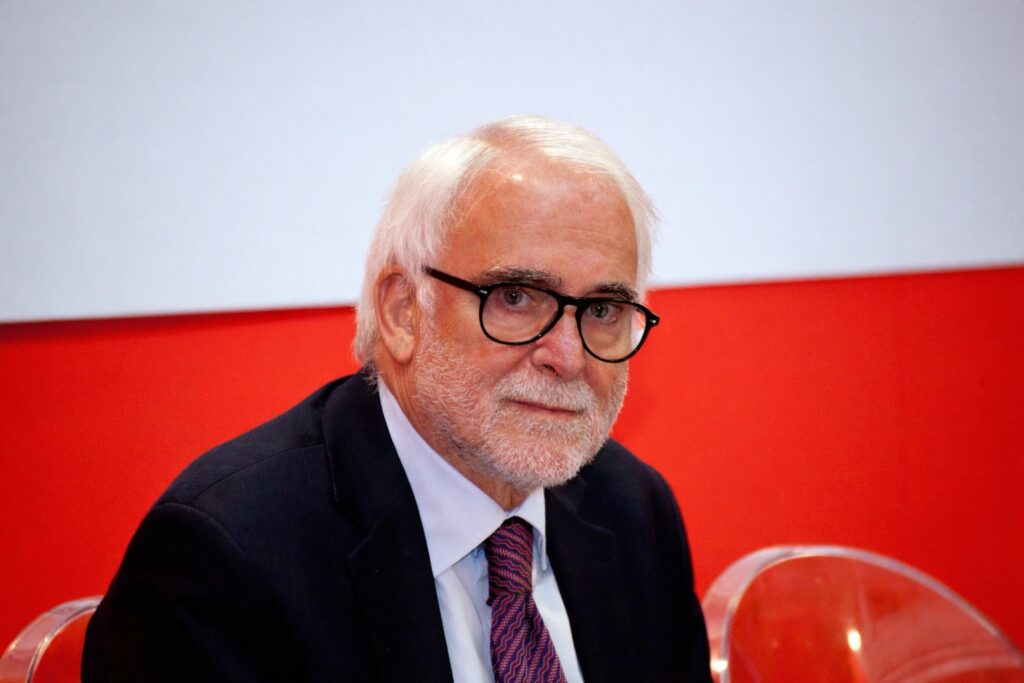 Enzo Ciconte presenta Mafie del mio stivale a Lecce