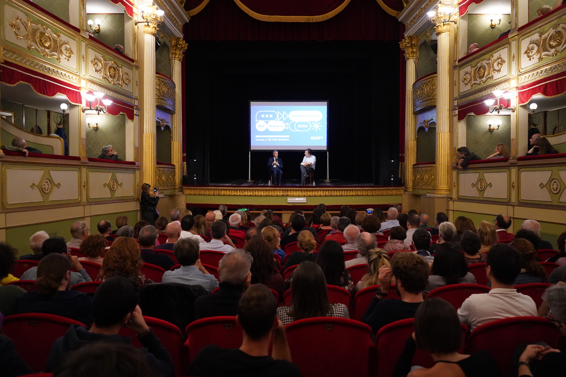 Conversazioni sul Futuro: il pubblico a un incontro del festival